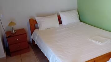 Strygejern/strygebræt, Wi-Fi, sengetøj