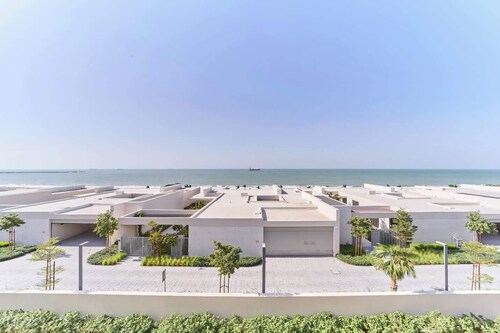 AL Zorah 2 Bedroom And Maids Sea View