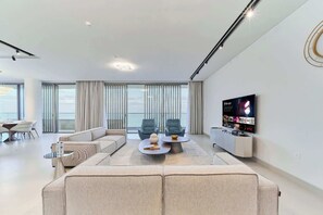 Living area - Al Zorah 4 Bedroom Penthouse with Sea View (Ajman city)