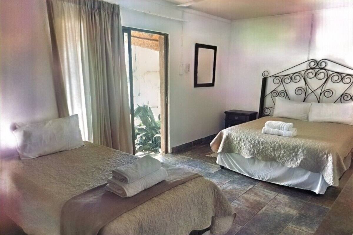 Economy Quadruple Room | Desk, iron/ironing board, free WiFi