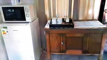 Economy Quadruple Room | Interior