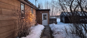 Welcome to your quiet retreat. Family friendly