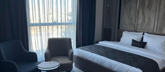 BY TASHAN GARDEN OTEL