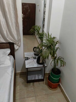 Rollaway beds, bed sheets - Hotel Vasu (Gopalganj)