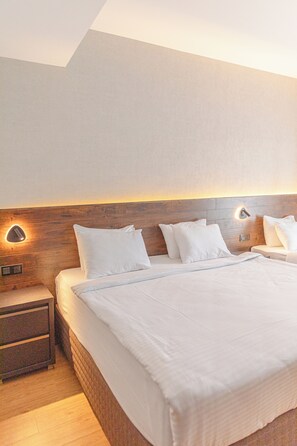 Triple Room, Balcony, Mountain View