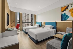 Room (2 Twin Beds & 1 Sofa Bed) | In-room safe, blackout curtains - Hyatt Place Nanjing Xuanwu (Nanjing)