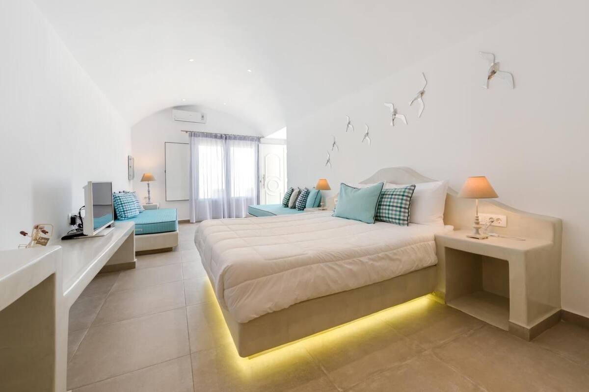 Coffres-forts dans les chambres, fer et planche à repasser