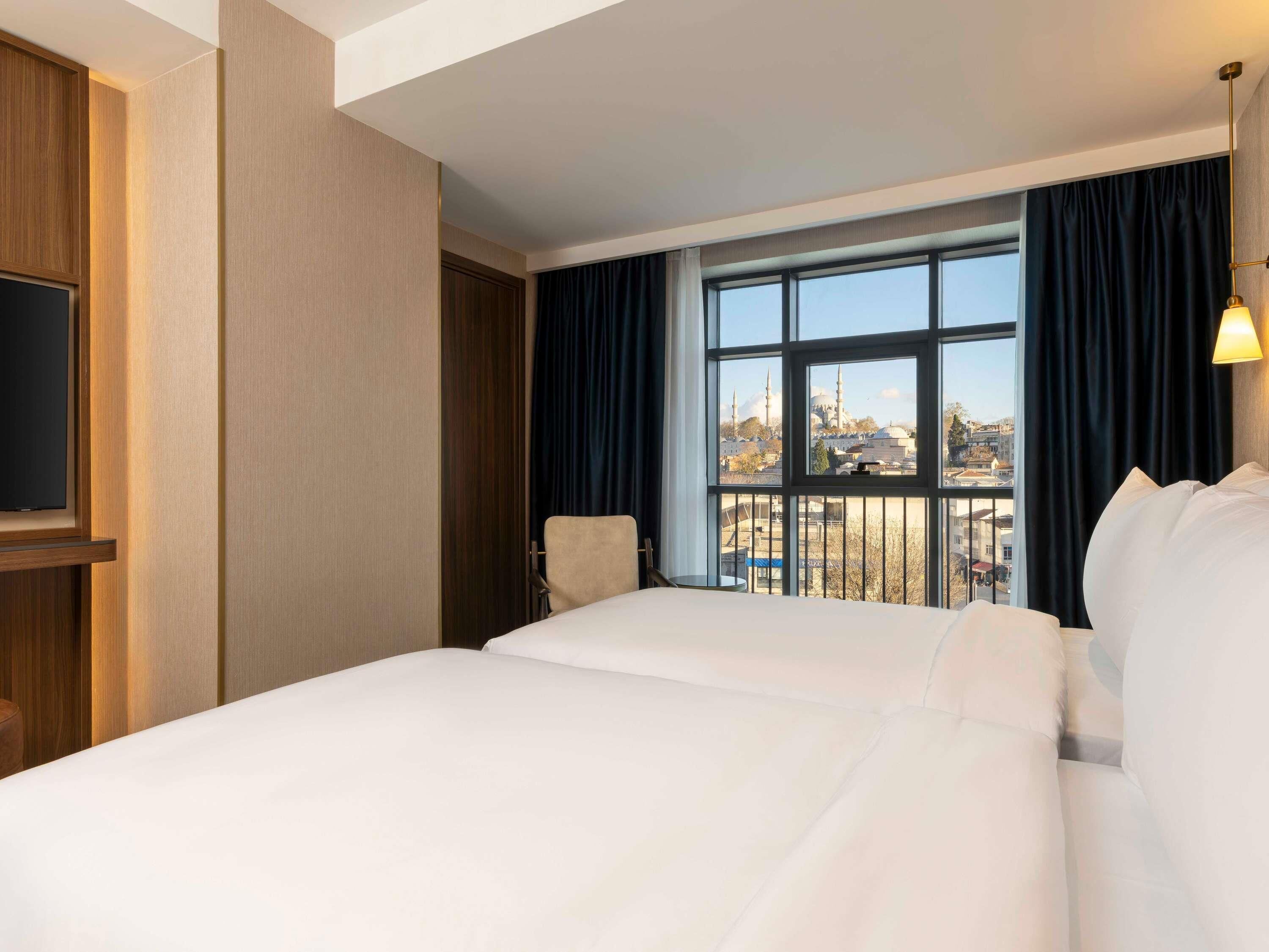 Superior Room, 2 Twin Beds | Free minibar items, in-room safe, blackout drapes, rollaway beds