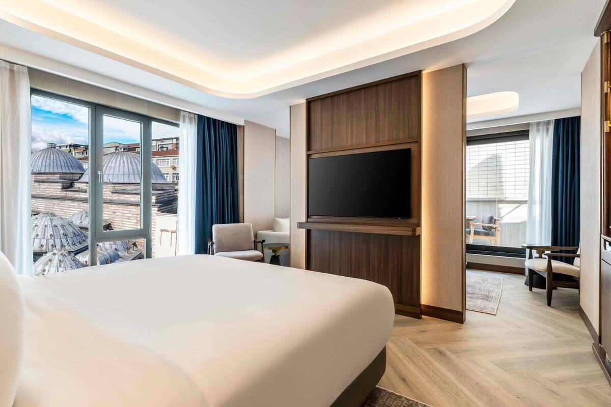 Suite Executive, 1 letto matrimoniale | Minibar (con alcuni snack e alcune bevande gratis), cassaforte in camera