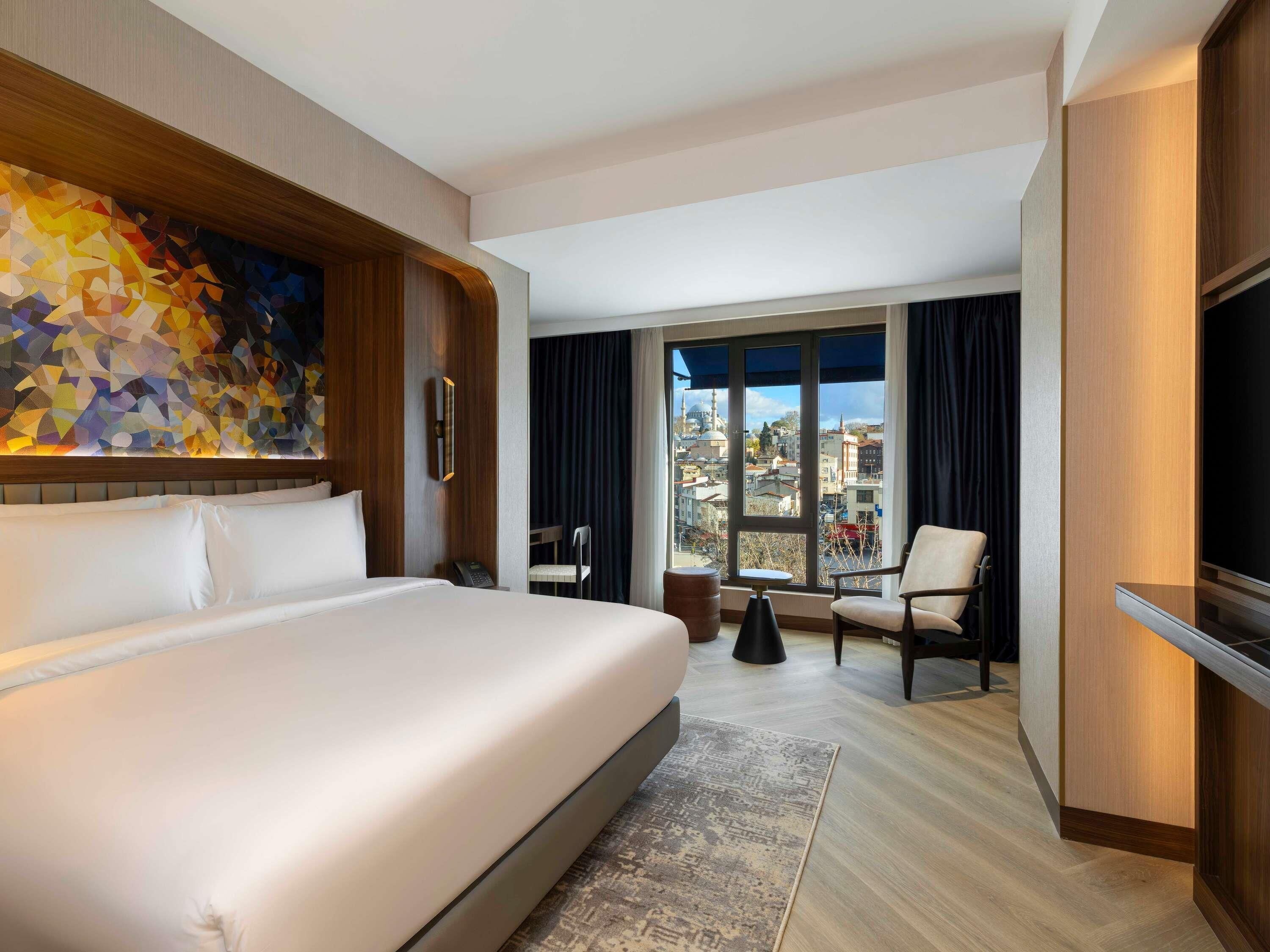 Artículos del minibar gratis y caja de seguridad en la habitación 