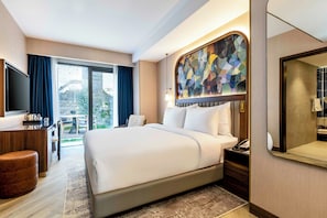 Classic Room, 1 Double Bed, Patio | Free minibar items, in-room safe, blackout drapes, soundproofing - Mövenpick Istanbul Old Town (Istanbul)