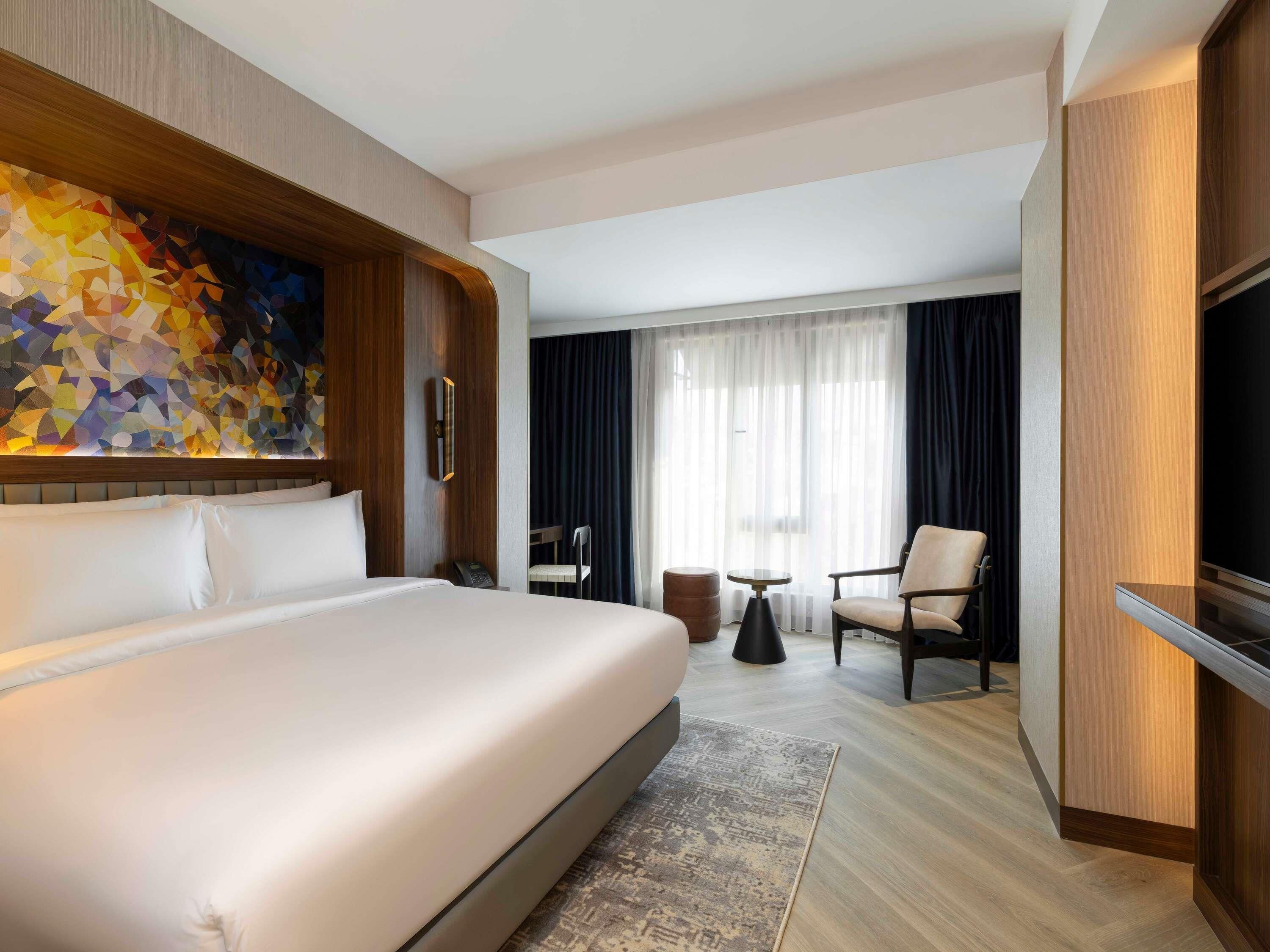 Superior Room, 1 Double Bed | Free minibar items, in-room safe, blackout drapes, rollaway beds