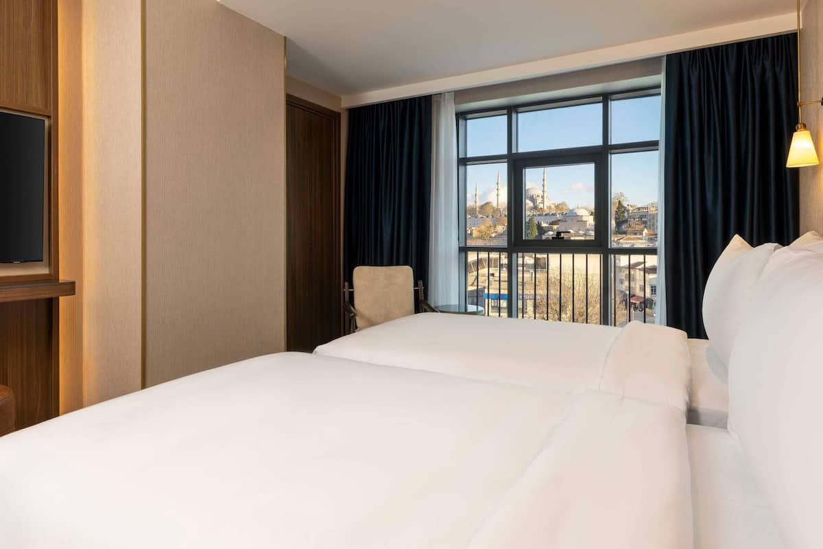 Chambre Supérieure, 2 lits une place