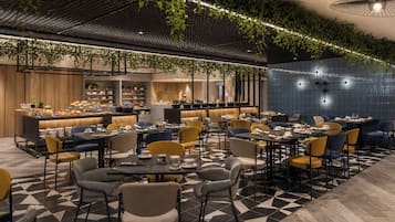 Desayuno buffet todos los días (con cargo)