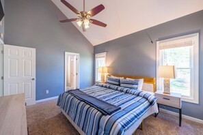 Unclassified image, 5 of 30, button - Spacious Raleigh 3BR Home with Patio Grill Pool Tennis and Pet Friendly Stay (Raleigh)