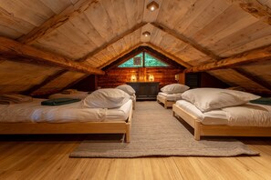 Unclassified image, 2 of 37, button - Unique stay in nature, Private outdoor hot tub, Characteristic Log Cabin (Uden)