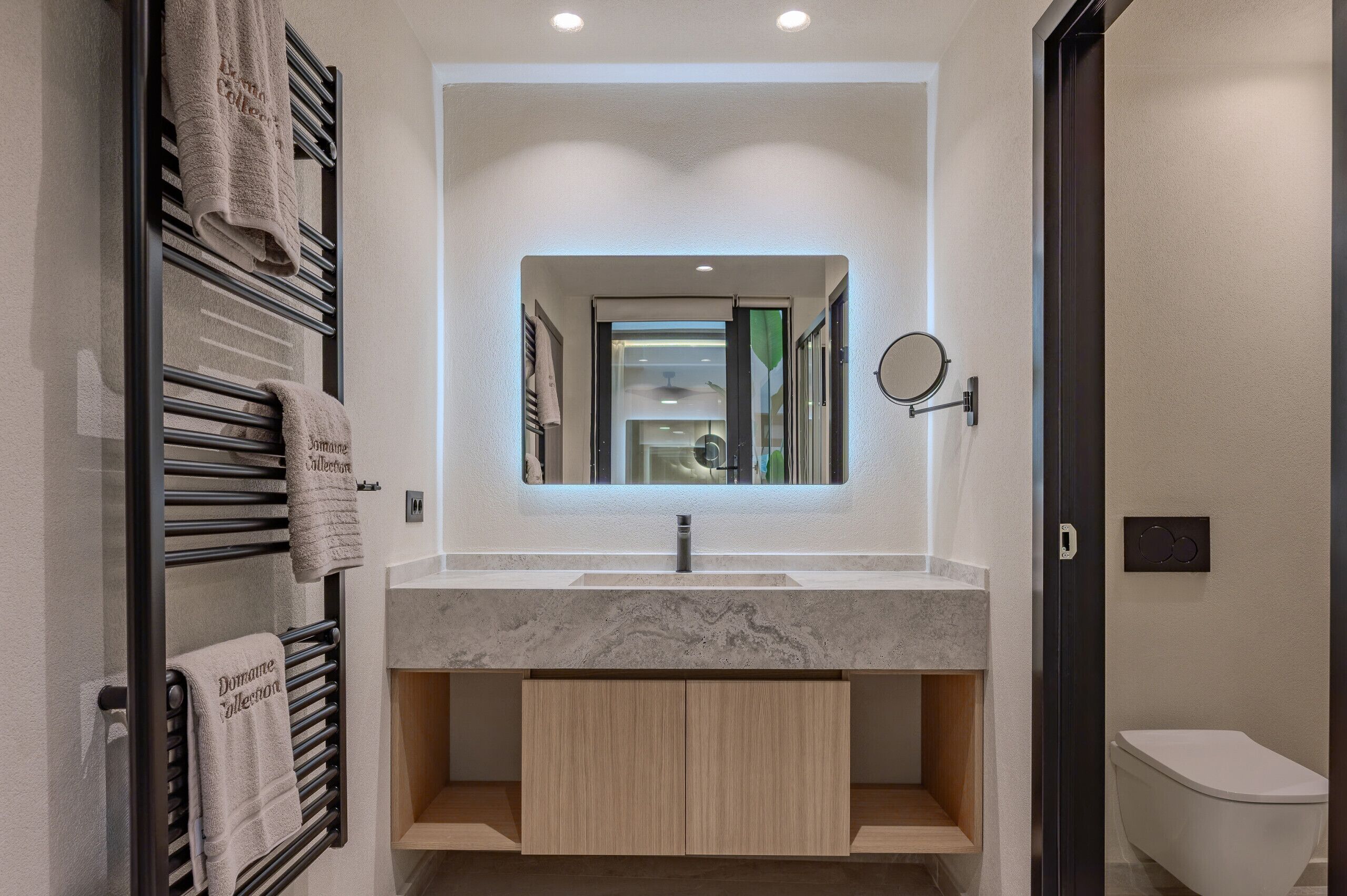 Villa, 3 Schlafzimmer, eigener Pool, Meerblick | Badezimmer | Dusche, Handtücher