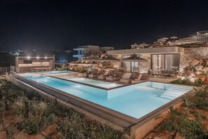 Outdoor pool - Domaine Collection Sun Villa (Hersonissos)