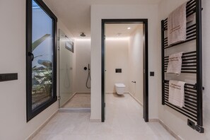 Villa, 2 Bedrooms, Private Pool, Sea View | Bathroom - Domaine Collection Sea Villa (Hersonissos)