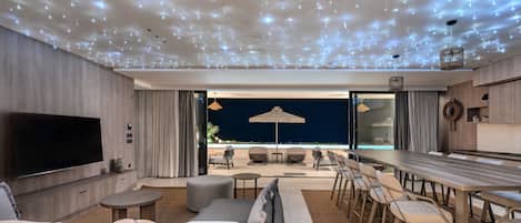 Villa, 5 Bedrooms, Private Pool, Sea View | Living room