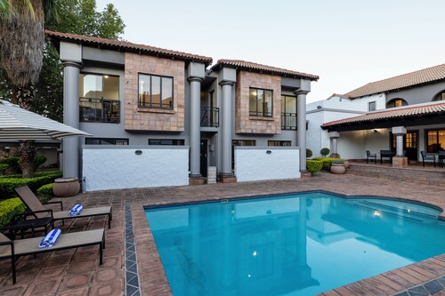 Basden Wood Hotel Pty Ltd