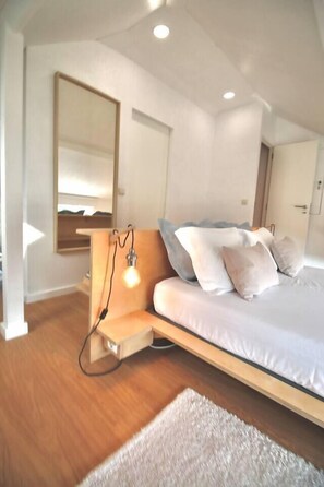 4 Schlafzimmer, Bügeleisen/Bügelbrett, Reisekinderbett, kostenloses WLAN