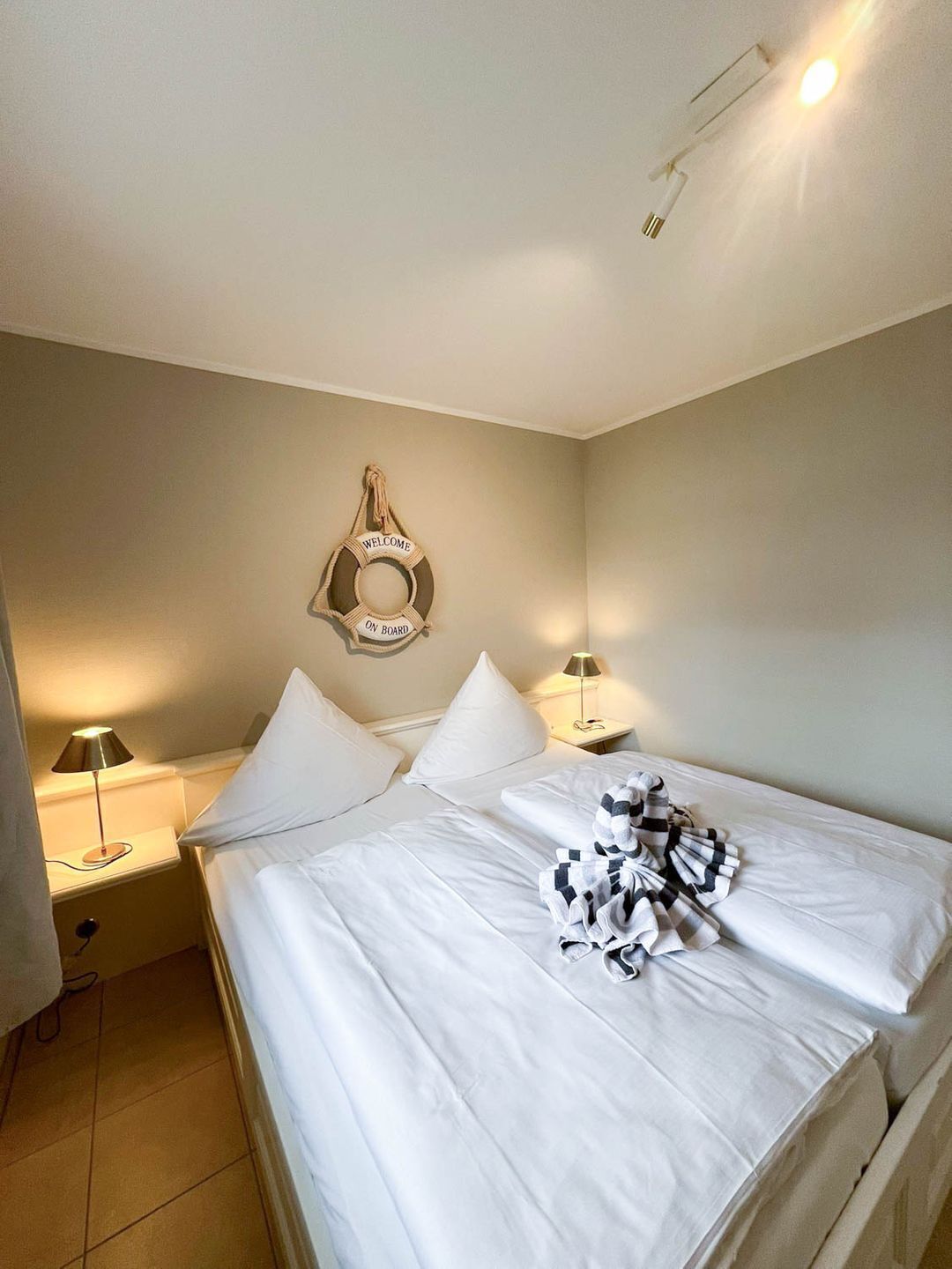 Bügeleisen/Bügelbrett, WLAN, Bettwäsche