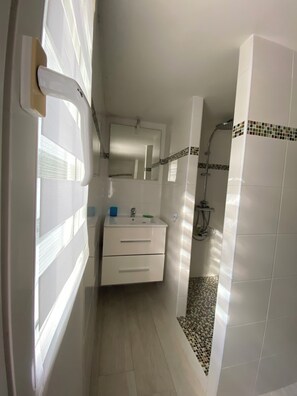 Hair dryer, towels - Villa with pool (Bandol)