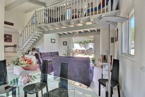 Interior - Villa with pool (Bandol)