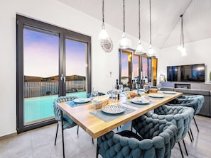 Dining - The Tinel by Interhome (Brodarica/Žaborić)