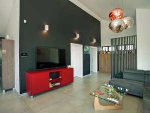 TV - Das Klet by Interhome (Dugo Selo)