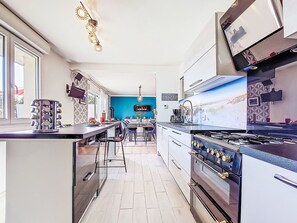 Fridge, microwave, oven, dishwasher - Elioluaso by Interhome (Tréguier)