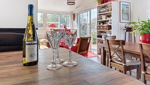 Dining - Les Rainettes by Interhome (Les Moutiers-en-Retz)