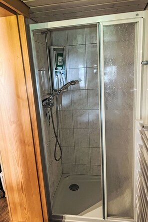 Bathroom - Apartment Bodmen by Interhome (Leukerbad)