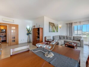Interior - Cristina Inn by Interhome (Armação de Pêra)