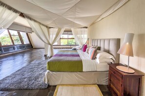 Presidential Double Room, Beach View - Cocokinondo Beach House (Mombasa)