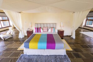 Presidential Double Room, Beach View - Cocokinondo Beach House (Mombasa)