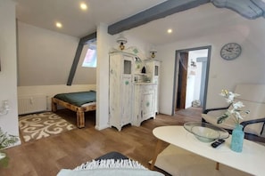 1 Schlafzimmer, Bügeleisen/Bügelbrett, kostenloses WLAN, Bettwäsche