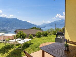 Outdoor dining - Libellula by Interhome (Gera Lario)