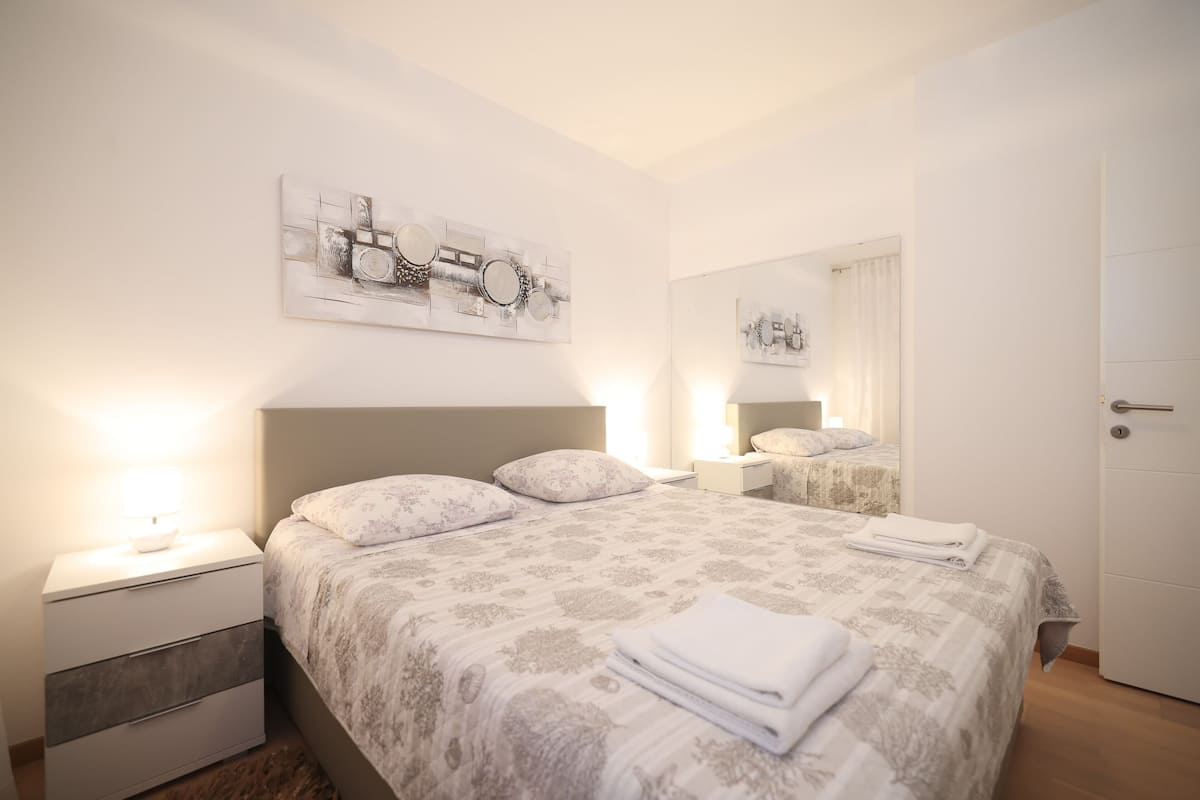 Comfort Apartment, Partial Sea View | Iron/ironing board, free WiFi, bed sheets