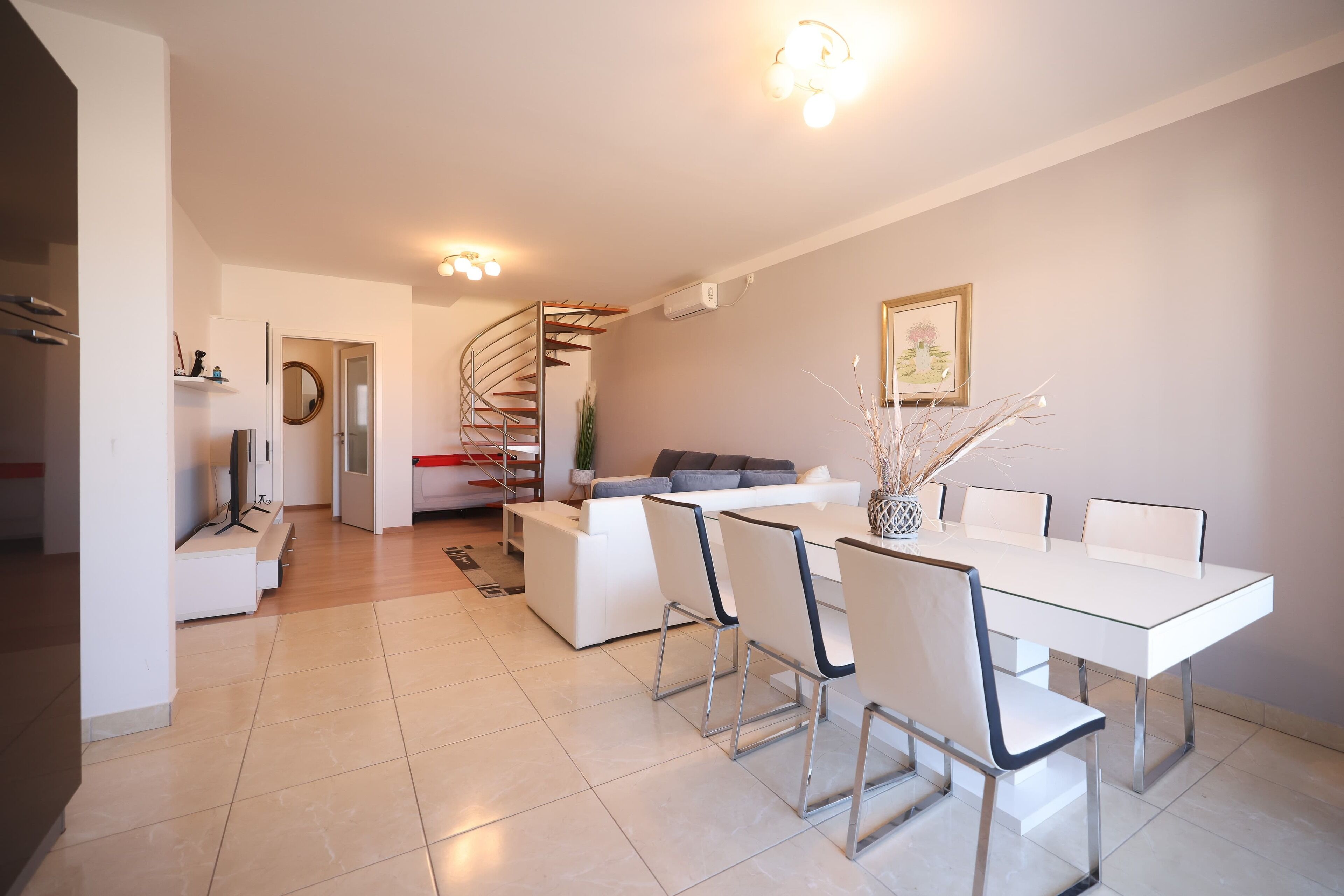 컴포트 아파트, 부분 바다 전망 | 내부