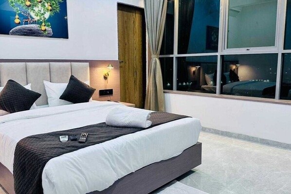 1 chambre, bureau, Wi-Fi gratuit, draps fournis