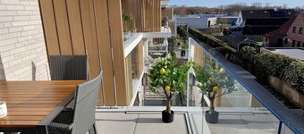 Luksuslejlighed med pool og parkering