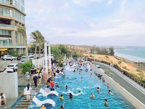 Estúdio família, vista parcial para o mar