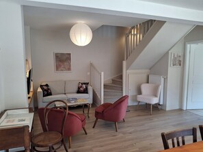 Nicht klassifiziertes Bild, 2 von 17, Schaltfläche