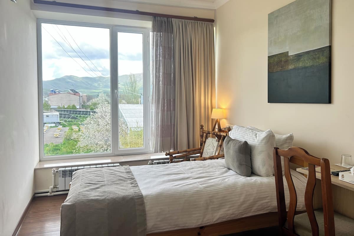 Standard Single Room | Free WiFi