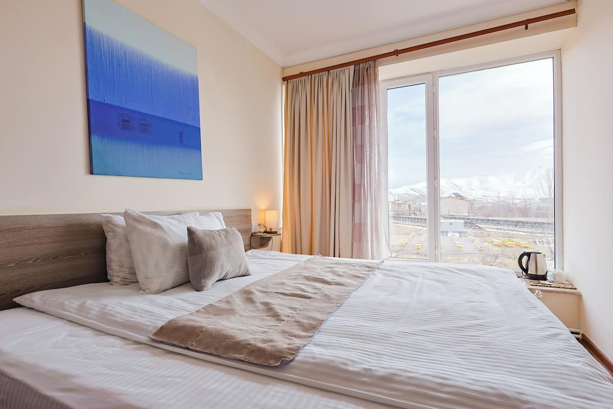 Economy Double Room | Free WiFi, wheelchair access