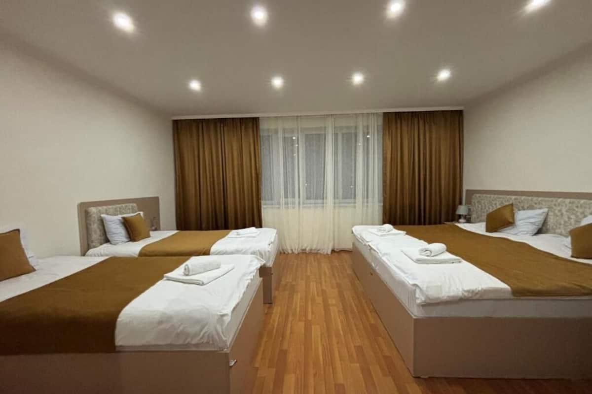 Neljän hengen standard-huone, näköala puutarhaan