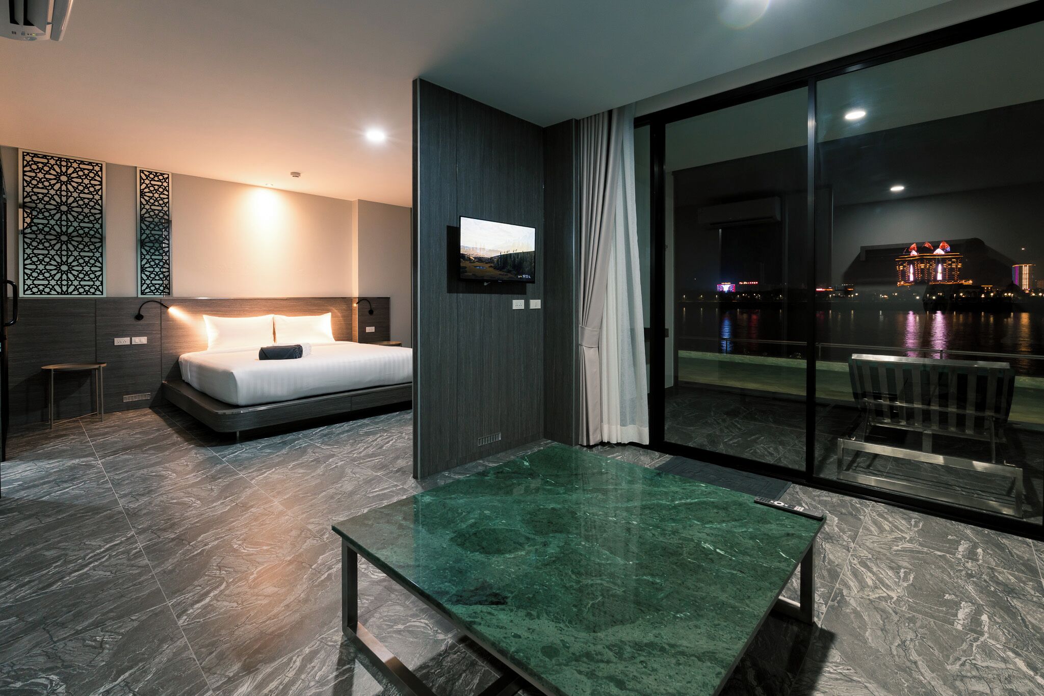 Deluxe Double Room, Pool View