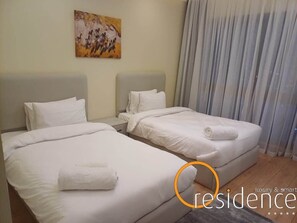 Iron/ironing board, WiFi, bed sheets - Luxury 2BR • Porto New Cairo • Pool & 3 Baths (New Cairo 1)